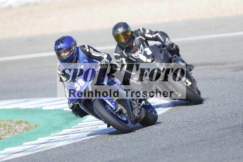 /02 28.-31.01.2025 Moto Center Thun Jerez/gruen-green/38